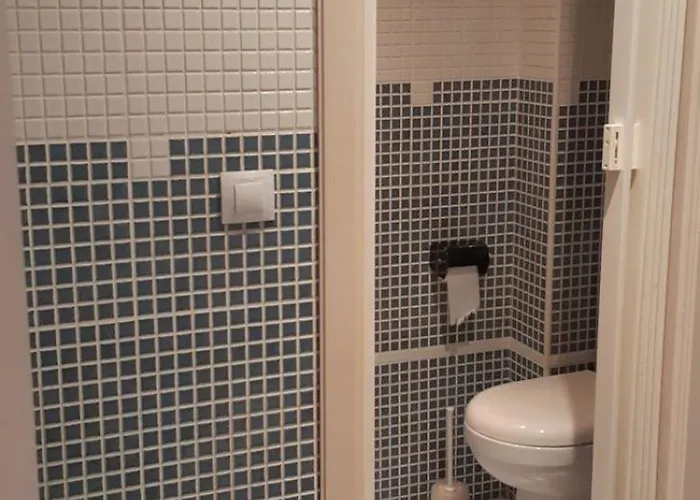 By Adriana Lejlighed